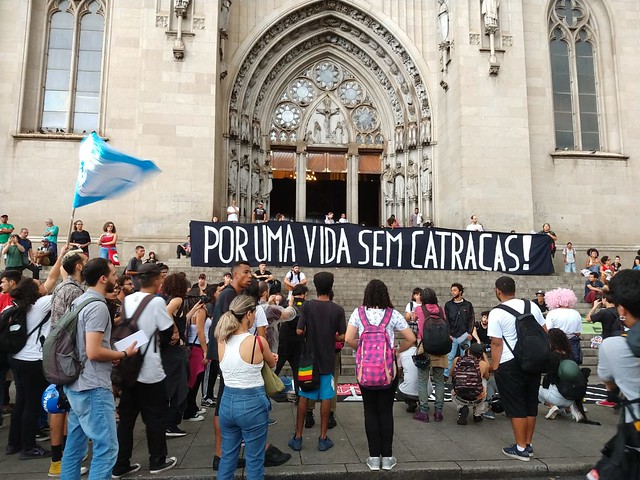 Protesto seguiu pelas ruas do centro mesmo sob chuva. MPL promete voltar às ruas na próxima semana / Nara Lacerda